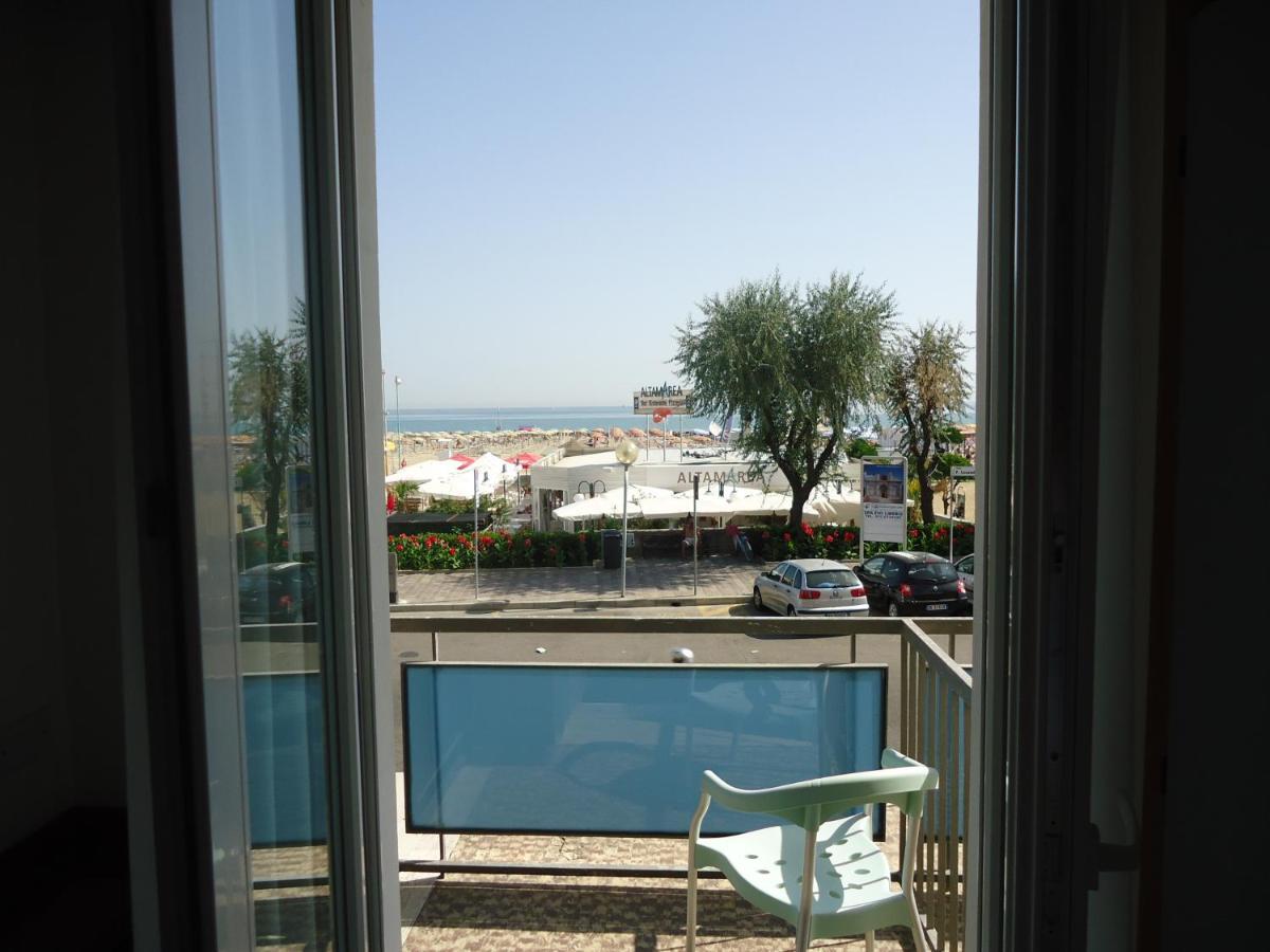 Hotel L&V Rimini Værelse billede